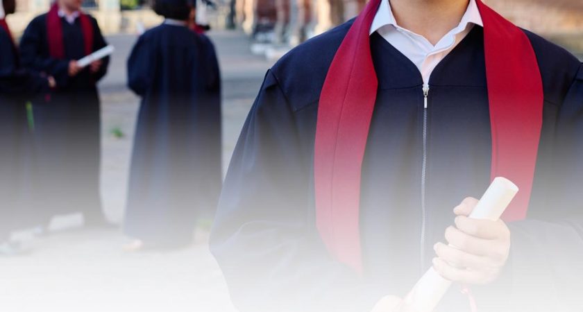 مسجل الكلية